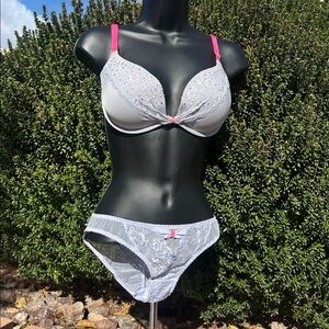 Victoria's Secret push-up bra 34D w/ crystals & matching Small pantie-brand new